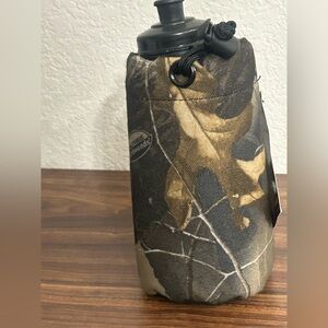 Realtree Camouflage Bottle with Carrier - Brown/Black/Tan